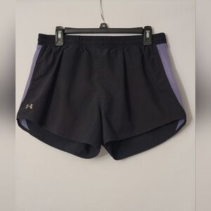 Under Armour Heat Gear Women's Black & Purple Athletic Shorts Size L